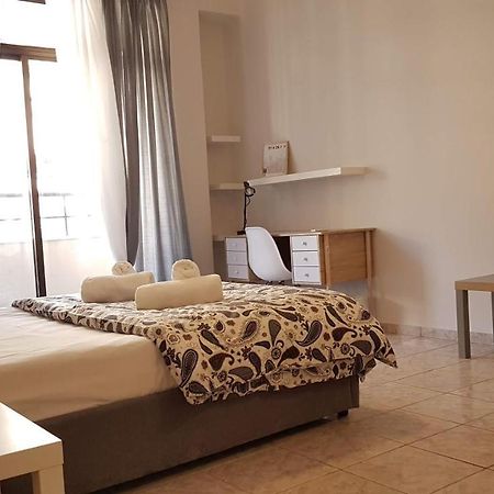 Palette Apartment Champagne - Athens Center, 6 Bd, 3 Bath Bagian luar foto