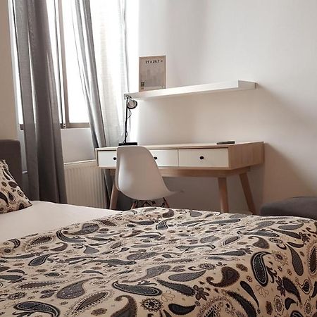 Palette Apartment Champagne - Athens Center, 6 Bd, 3 Bath Bagian luar foto