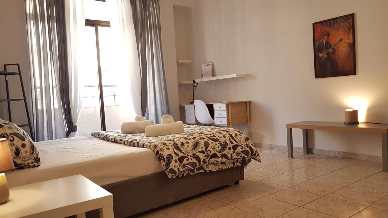 Palette Apartment Champagne - Athens Center, 6 Bd, 3 Bath Bagian luar foto