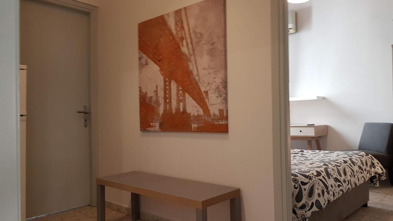 Palette Apartment Champagne - Athens Center, 6 Bd, 3 Bath Bagian luar foto