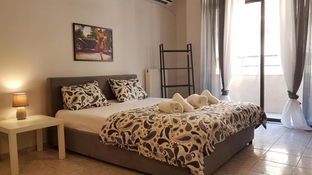 Palette Apartment Champagne - Athens Center, 6 Bd, 3 Bath Bagian luar foto