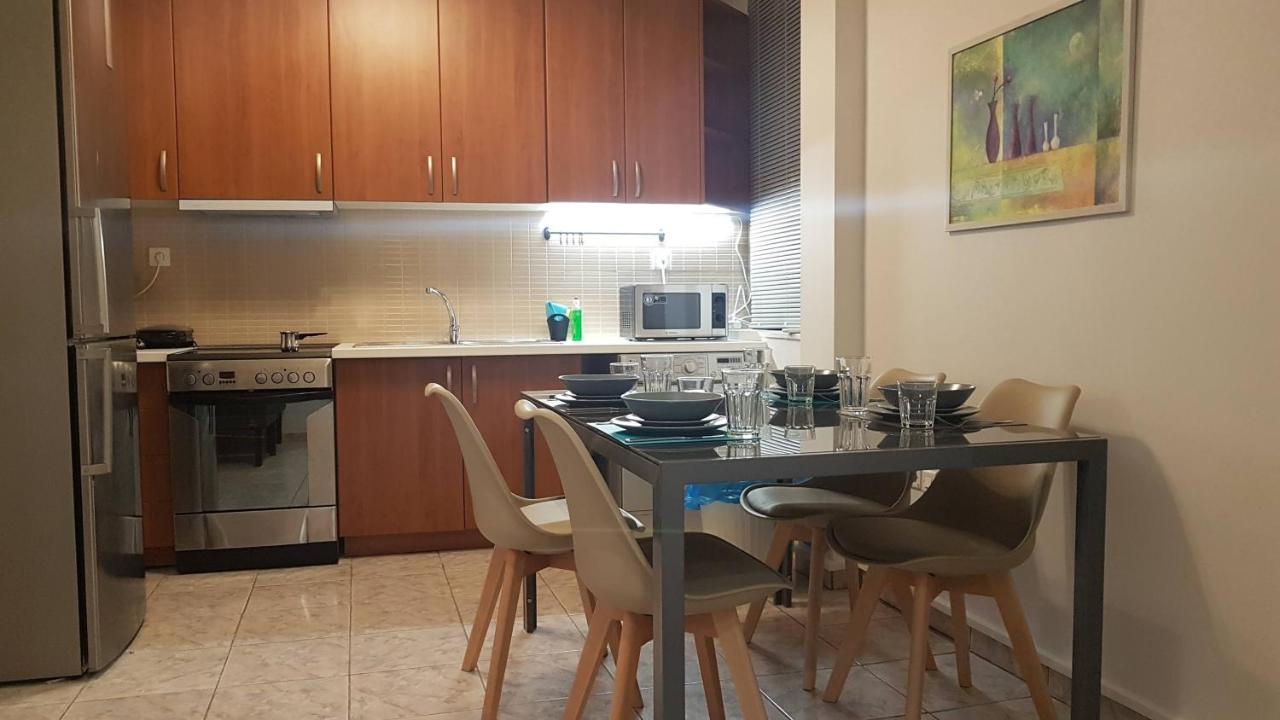 Palette Apartment Champagne - Athens Center, 6 Bd, 3 Bath Bagian luar foto