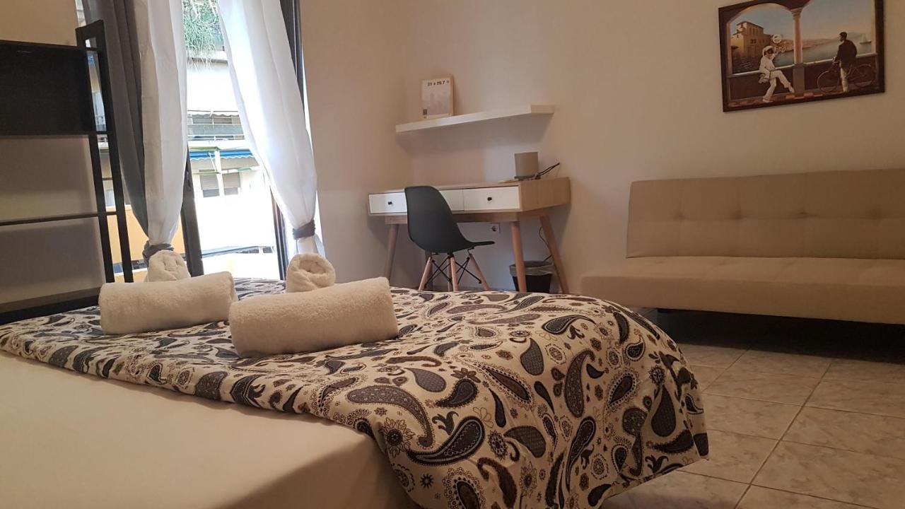 Palette Apartment Champagne - Athens Center, 6 Bd, 3 Bath Bagian luar foto