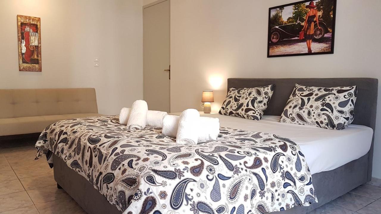 Palette Apartment Champagne - Athens Center, 6 Bd, 3 Bath Bagian luar foto