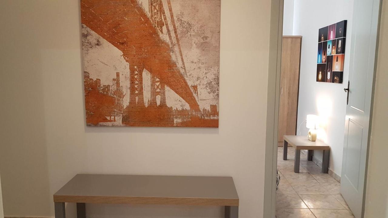 Palette Apartment Champagne - Athens Center, 6 Bd, 3 Bath Bagian luar foto