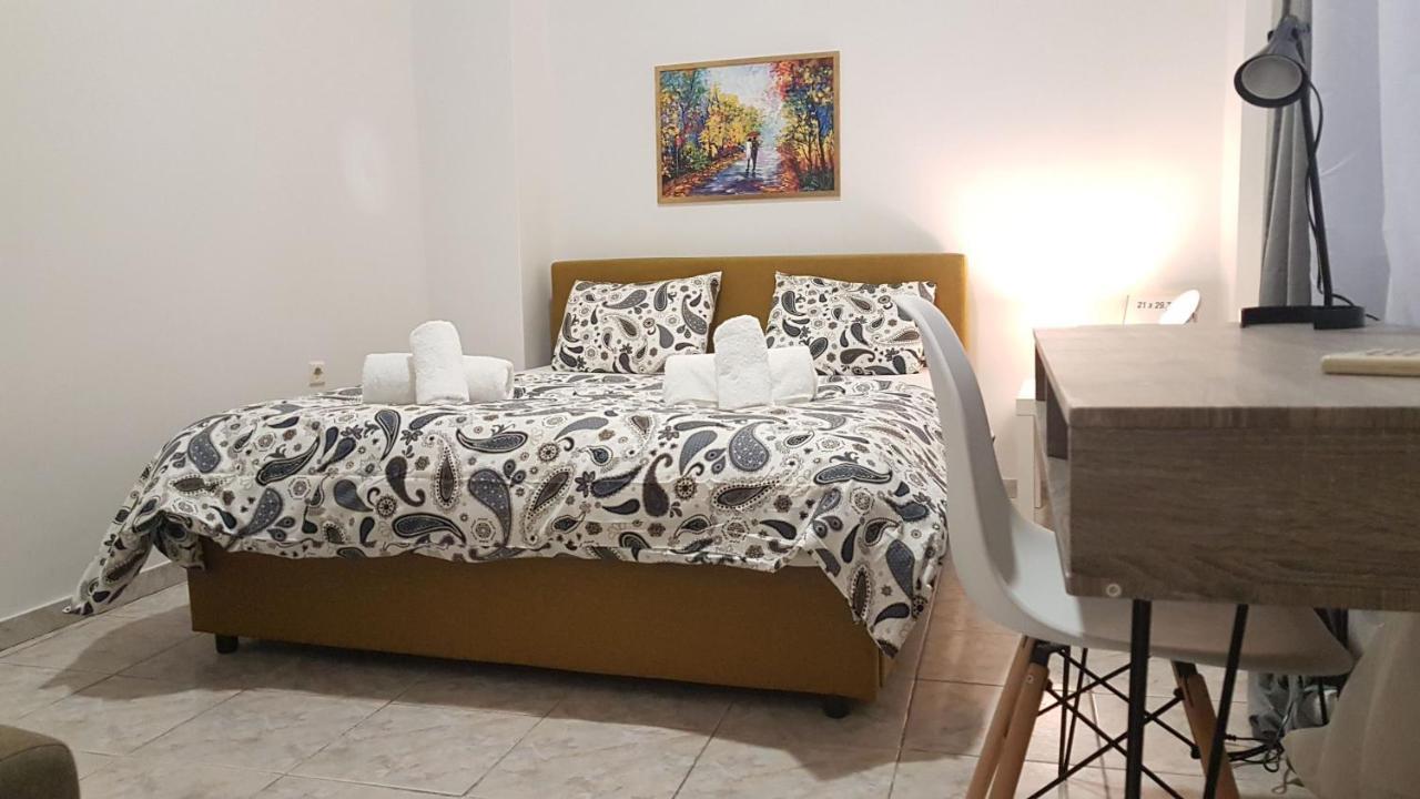 Palette Apartment Champagne - Athens Center, 6 Bd, 3 Bath Bagian luar foto